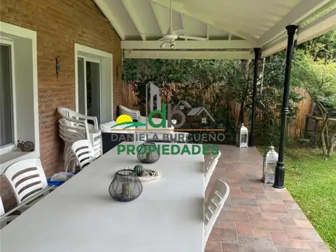 Casa en Venta con 5 cocheras