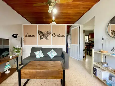 Casa en Venta con 1 cochera