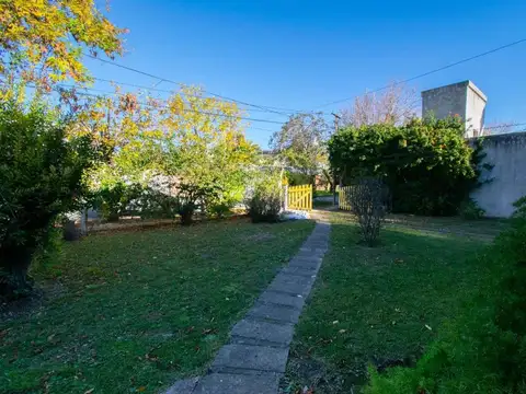 Lote comercial en venta en Gonnet