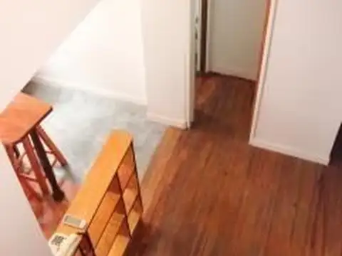 Depto Tipo Casa 1 ambiente con 1 baño