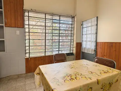 Casa 6 ambientes con 3 baños