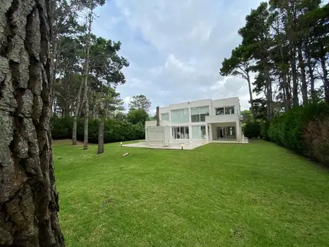 Avenida Shaw 2700, Pinamar