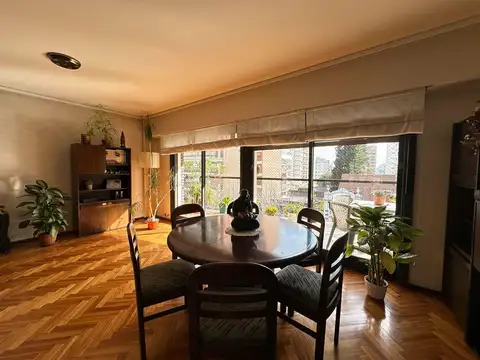 Av Juan Bautista Alberdi  al 1200