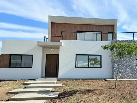Casa Chalet  en Venta en Santa Sofía, Pilar del Este, Pilar