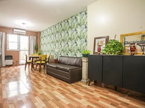 VENTA DEPARTAMENTO 2/3 AMB CON PATIO Y QUINCHO