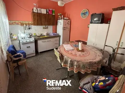 Depto Tipo Casa 3 ambientes con 2 baños