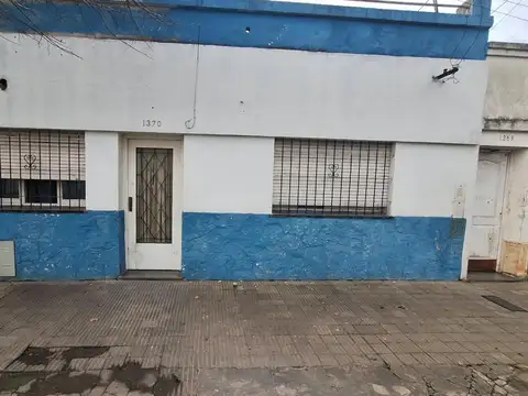 CASA EN VENTA 2 DORMITORIOS ZONA SUR