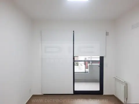 Zapiola 4849 2º A al 4800, Entre Vedia y Pico