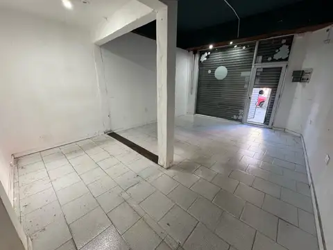 Local centrico en alquiler en Rafael Calzada