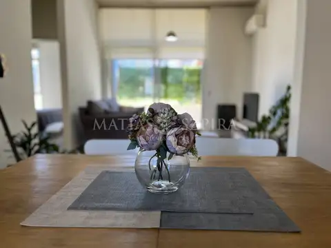 Francisco Moreno 1300, Piso PB