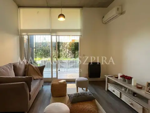 Francisco Moreno 1300, Piso PB