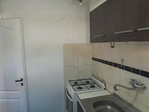 CASA 2 AMBIENTES  ALQUILER TEMPERLEY S/EXPENSAS