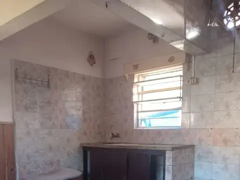 Venta casas 5 dormitorios + cochera en Pta Rieles