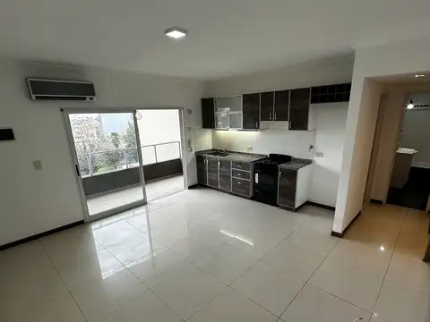 Luis M. Drago 1700, Piso 3