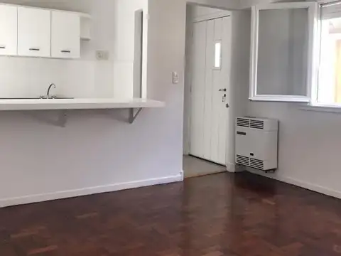 Depto Tipo Casa en Alquiler en Vicente Lopez Vias / Maipu, $ 1.150.000