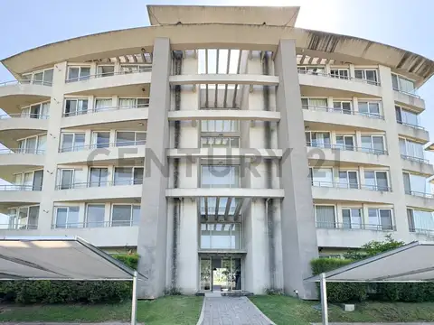 UNICO 3 AMB, PLANTA BAJA CON JARDIN Y PILETA PROPIA !