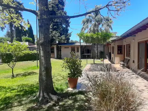 Casa 3 ambientes con 2 baños