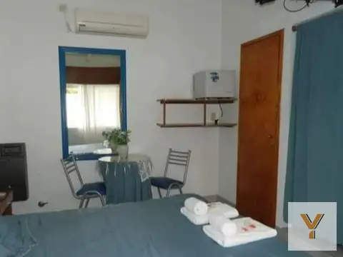 Oficina 10 ambientes con 7 baños