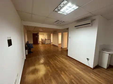 Local en Alquiler Via Púb.