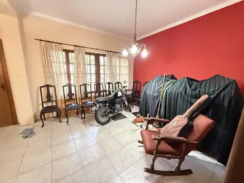 Casa en Venta con 1 cochera
