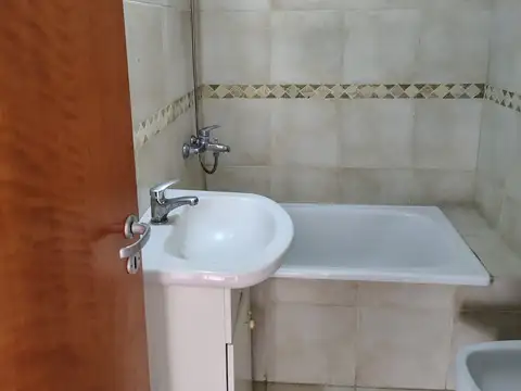 Departamento en alquiler c/ cochera en San Miguel