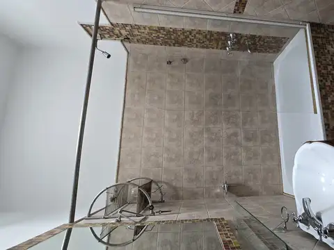 Planta Baja Al Frente. 3 Ambientes, Buena Ubicación  