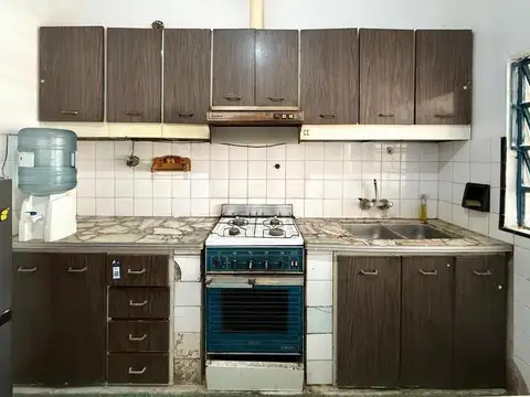Casa en Venta con 4 cocheras