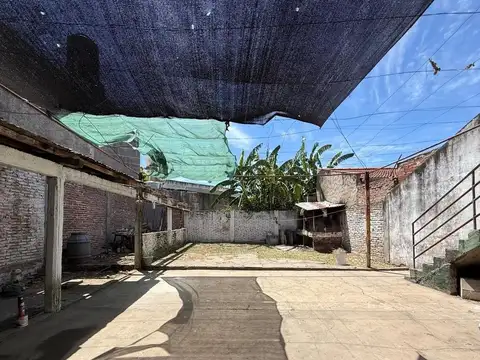 Casa en Venta con 4 cocheras
