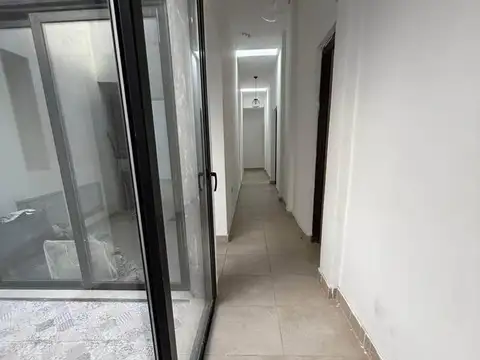 Casa 5 ambientes con 4 baños