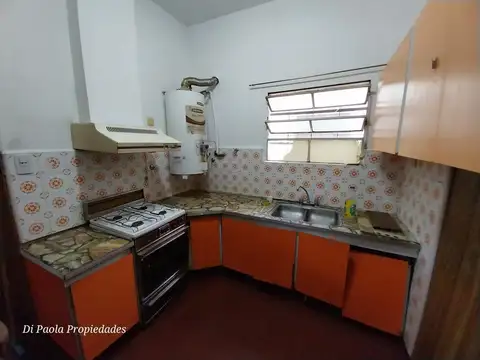 Depto Tipo Casa en Venta 60 años