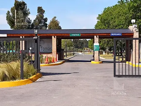 Terreno en venta en Santo Tomas Pilar 517 m2 lote central ACEPTA FINANCIACION