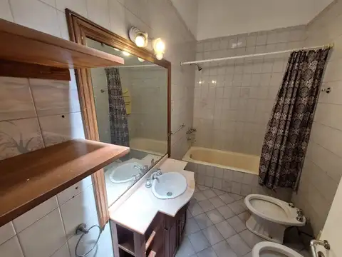 Depto Tipo Casa 2 ambientes con 1 baño