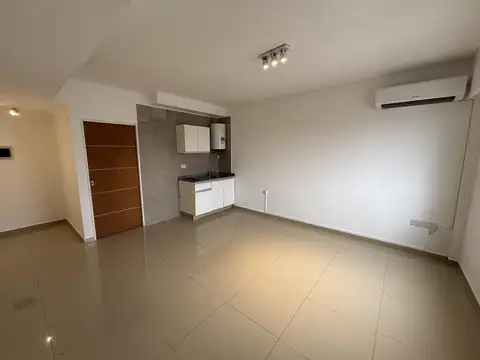 Adolfo Alsina al 1500, E/ Av. Maipú y Nicolás Avellaneda