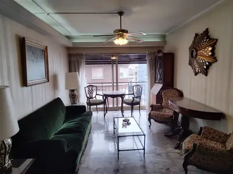 Amplio departamento de 4 ambientes en Avellaneda – Excelente ubicación