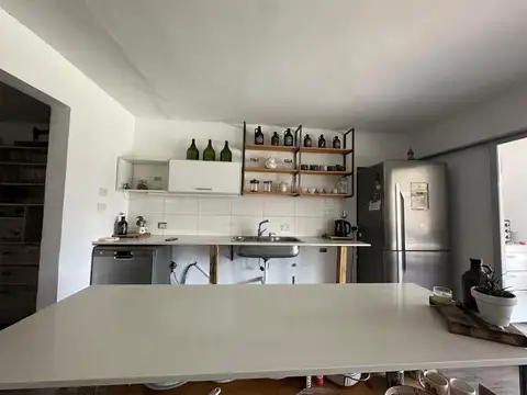 Casa en Alquiler en City Bell [Cod: 084178]