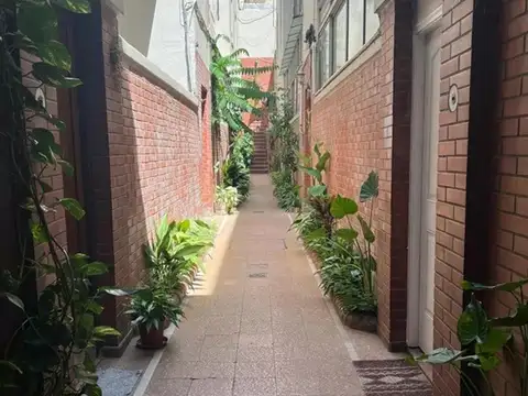 Avenida Caseros 700