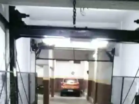 COCHERA A LA CALLE