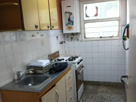 Departamento 2 ambientes con balcon al frente