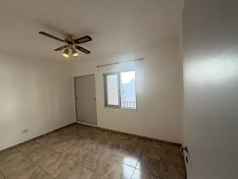 DEPARTAMENTO CENTRICO 2 DORMITORIOS CON COCHERA