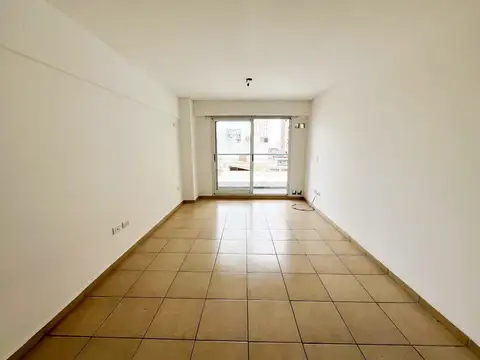 Departamento en Alquiler en Abasto, $ 320.000