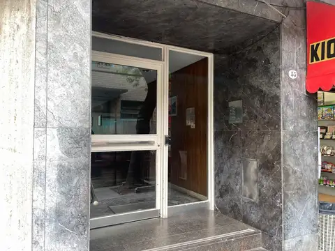 Victor Martínez 100