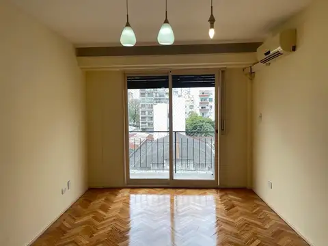 Departamento en Alquiler con 1 cocheras