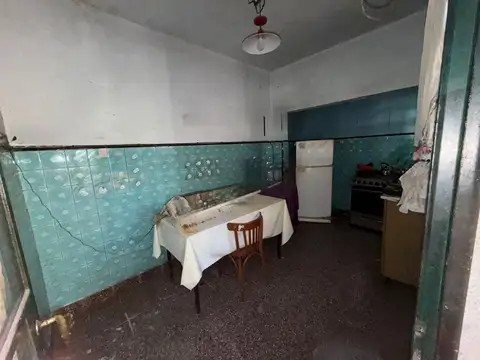 Depto Tipo Casa en Venta 50 años