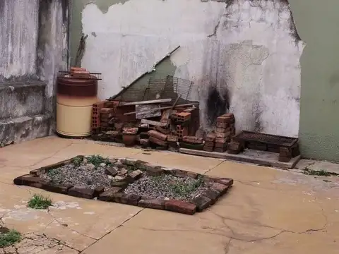 Casa - Venta - Argentina, Capital Federal - Echeandía 2731