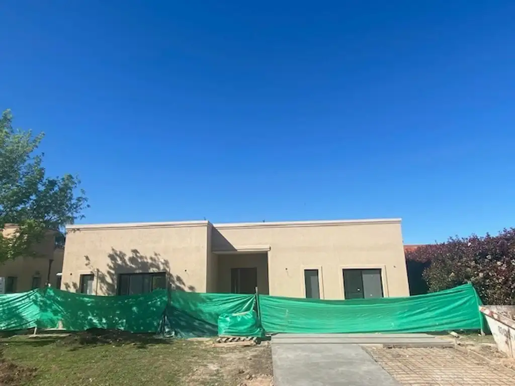 Casa en Venta con cochera