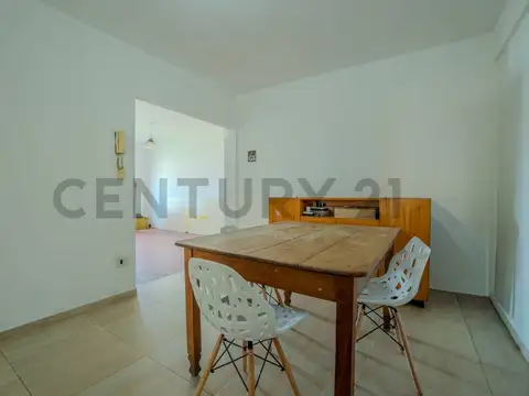VENTA DEPARTAMENTO DOS DORMIS + COCHERA EN LOS HORNOS