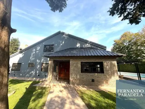 Casa en venta de 3 dormitorios c/ cochera en Parque Leloir