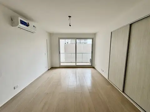 Montañeses 2200, Piso 3