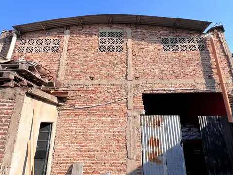 Galpon en Venta en Lanus Este, USD 68.000