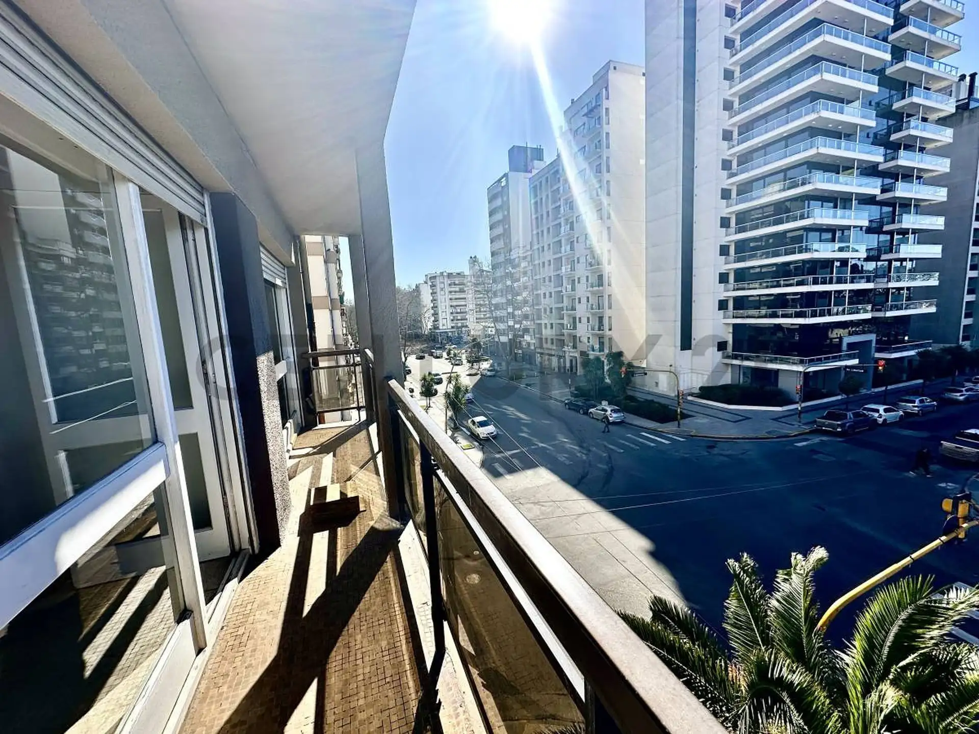 Venta de Departamento dos ambientes al frente, La Perla, Mar del Plata.